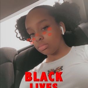 Meet your Posher, Keira